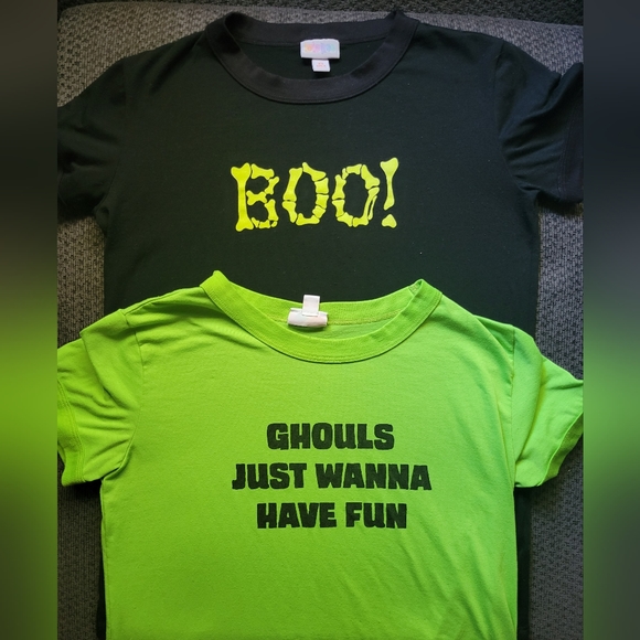 Bundle of 2 Lularoe Women's Size XS  Halloween Tshirts! Bundle includes: - Picture 9 of 9